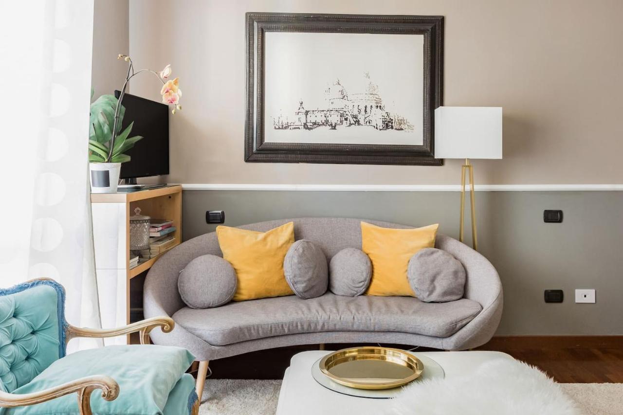 Golden Suite apartment&day use Mailand Exterior foto